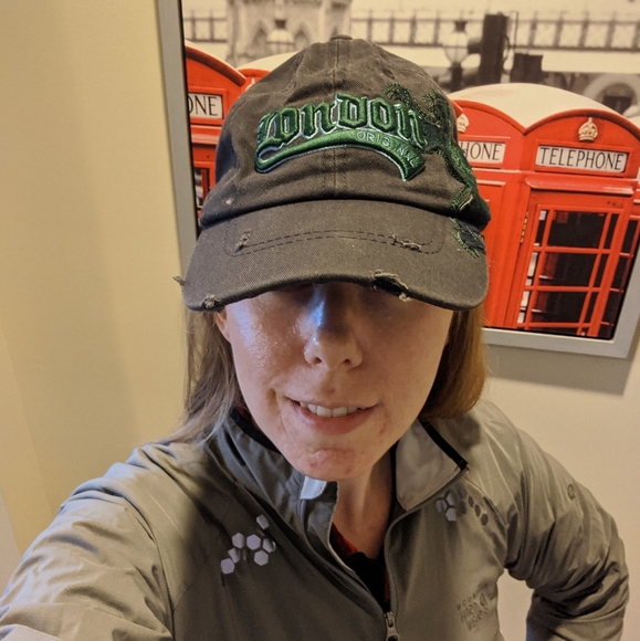 London hat (Like New) - Picture 7 of 11